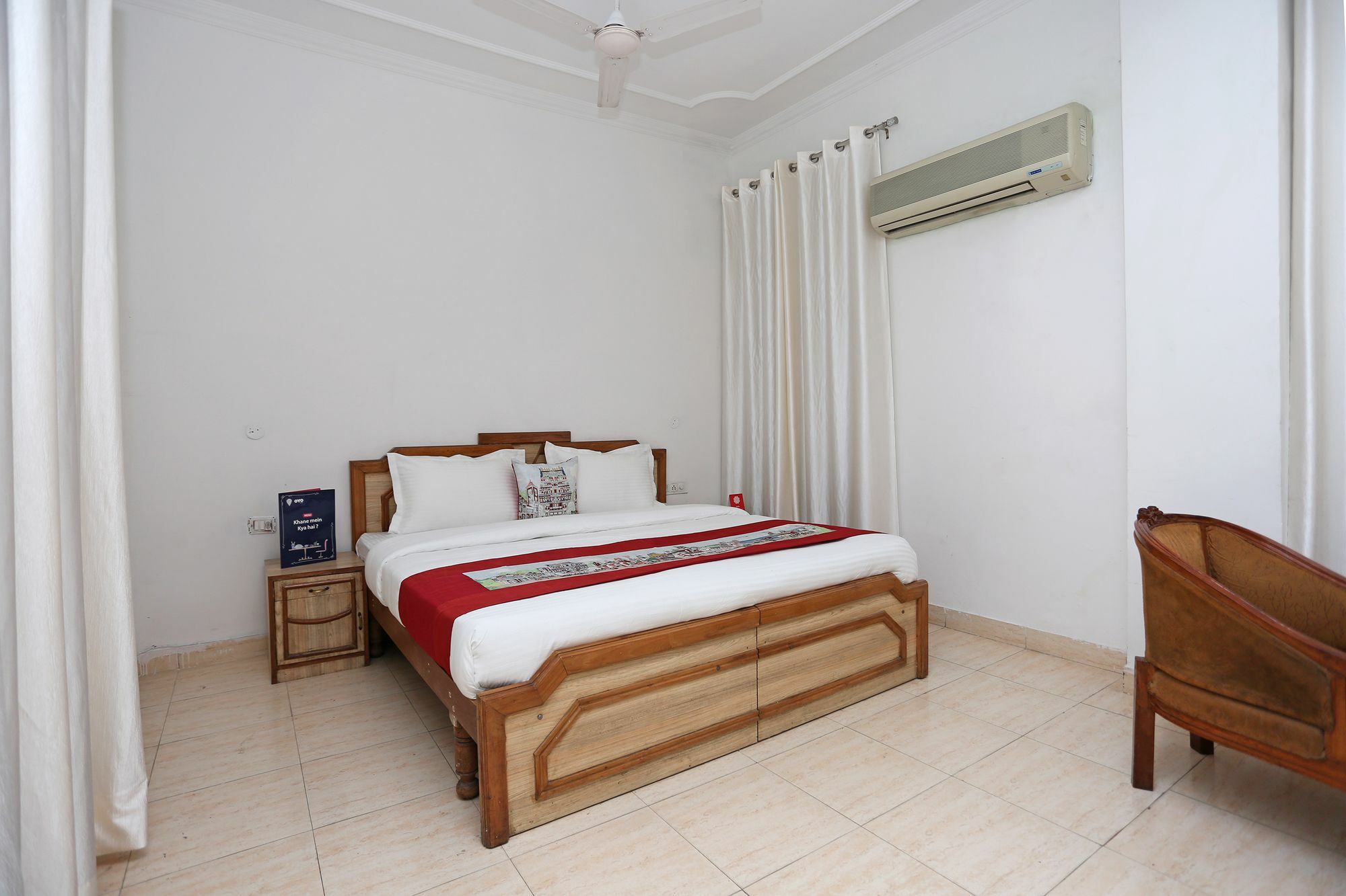 Oyo 10072 Hotel Amrit Regency Ντεχραντούν Εξωτερικό φωτογραφία