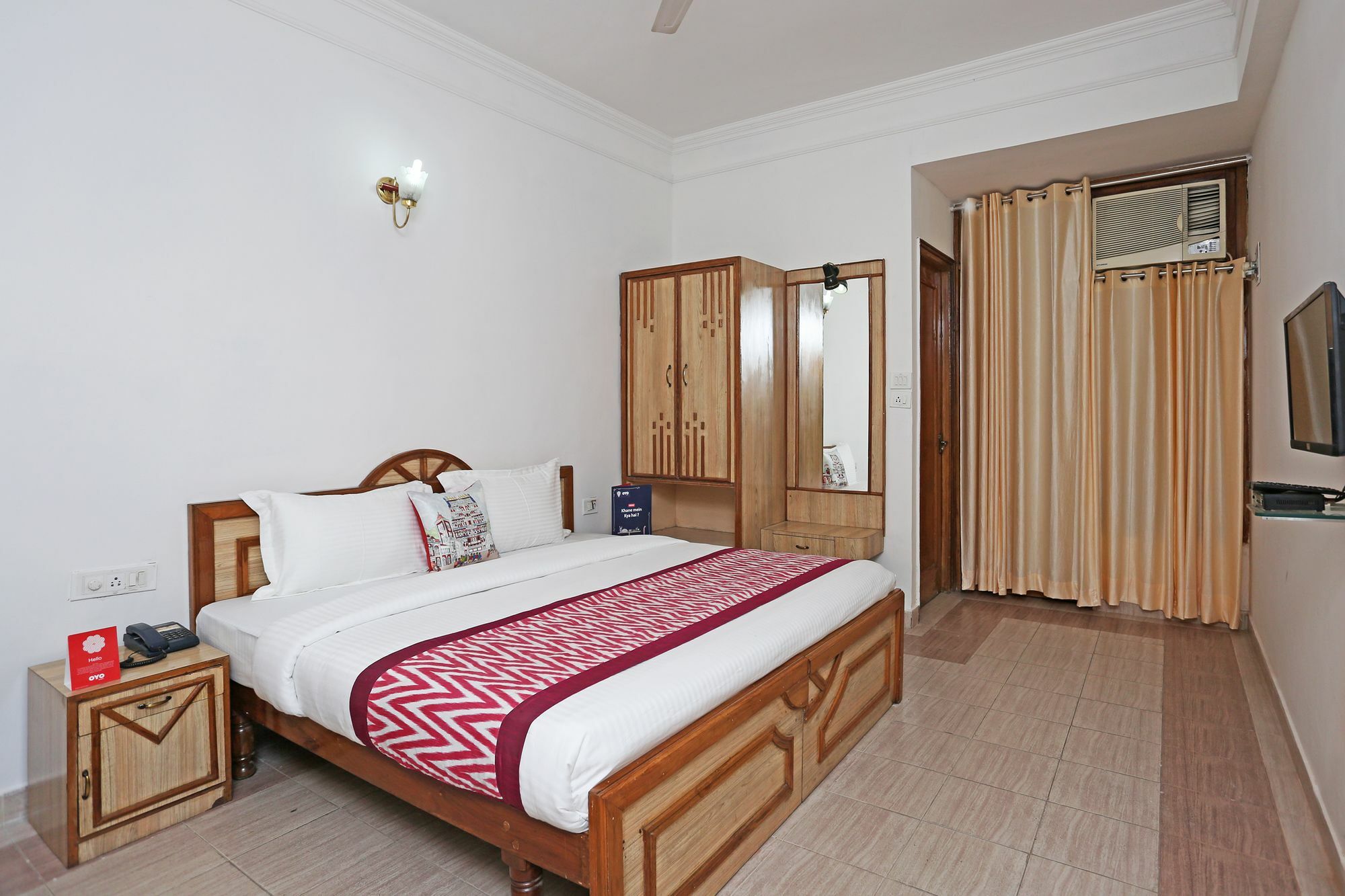 Oyo 10072 Hotel Amrit Regency Ντεχραντούν Εξωτερικό φωτογραφία