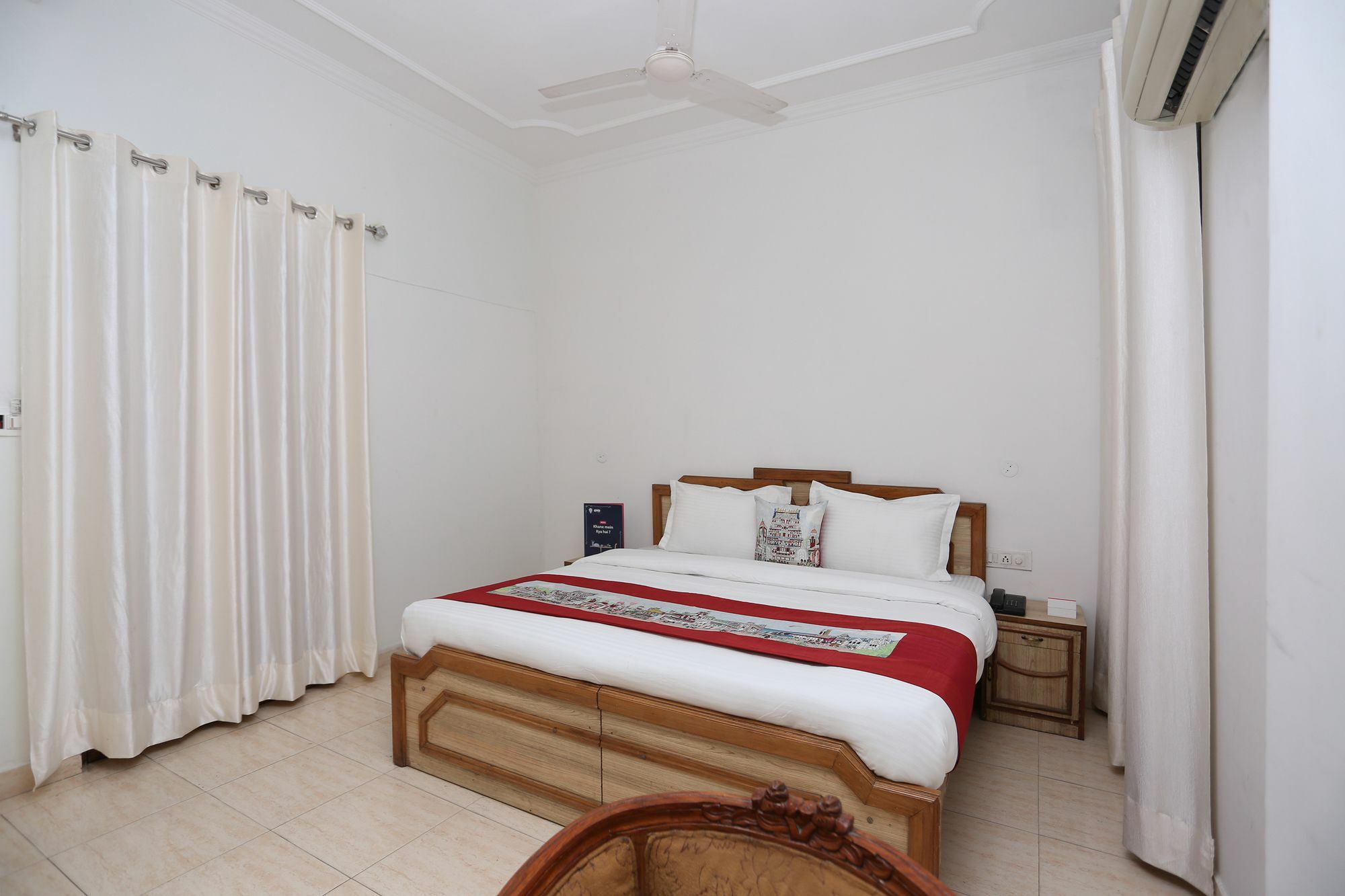Oyo 10072 Hotel Amrit Regency Ντεχραντούν Εξωτερικό φωτογραφία